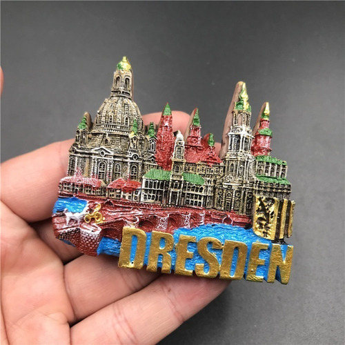 Imán De Nevera 3d Bélgica Barcelona Souvenir Cracovia Húngar