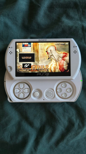 Sony Psp Go Pearl White O Piano Black Elegí Color, Like New!