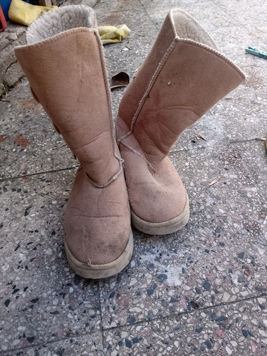 Botas Gamuza Talle 37.detalle.corderito.pantubotas