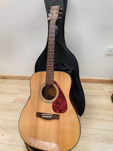 Guitarra Yamaha F325
