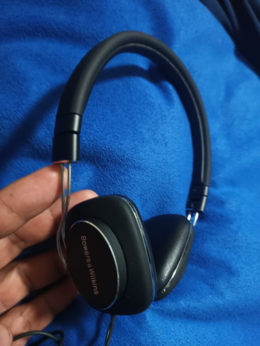 Audífonos Bowers & Wilkins P3