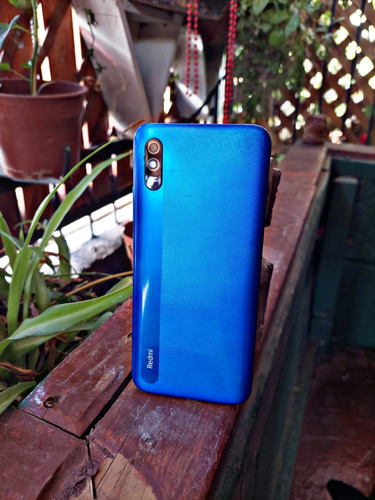 Celular Redmi 9c Dual Sim 32 Gbtiene Una Trizadura Leve