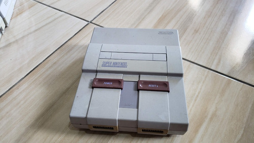 Super Nintendo Fat Só O Console Sem Nada. O Som Tá Com Um Dumm No Fundo. B2