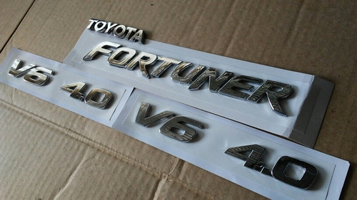 Kit Emblema Toyota Fortuner V6 4.0 Juego 6piezas Foto 2