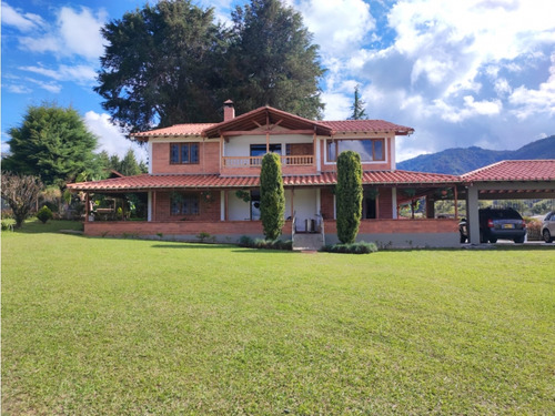 Vendo Hermosa Casa Finca En El Carmen Campoalegre Ch