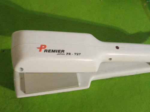 Planchita De Pelo Premier Pr-727 28w