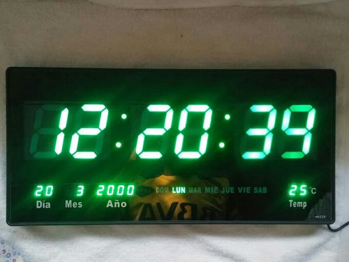 Reloj Electrónico De Led De Pared Verde 46 Cm