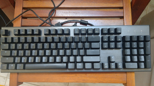 Teclado Cooler Master Switch Blue Ck 550v2