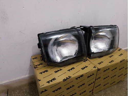 Faros Mitsubishi Montero Dakar Der-izq  Foto 2