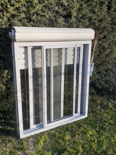 Ventana Aluminio Con Reja, Persiana, Mosquitero Y Vidrios. 