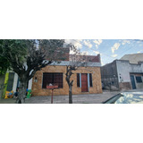 En Venta Casa De 3 Ambiente Al Frente Patio Ficha 9709