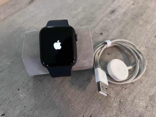 Apple Series 5 Watch 44mm Gris Espacial