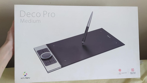 Tableta Gráfica Xp-pen Deco Pro Medium  Negra Y Plateada