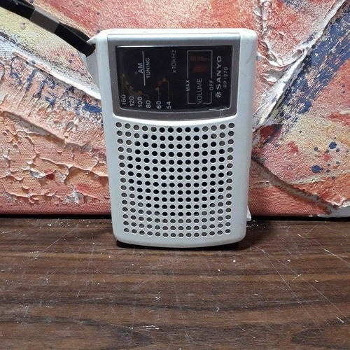 Rádio De Bolso - Sanyo/ Ler Descrição