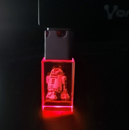 Memoria Usb Starwars R2d2 De 16 Gb 2.0 Cristal Con Led Rojo 