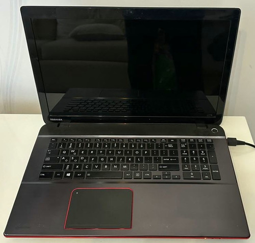 Toshiba Qosmio 17.3 Intel I7  128 Ssd + 1.5 Tb Hdd 28gb Ram