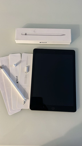 iPad Apple 6ª Geração Tela 9.7 128gb (com Apple Pencil)