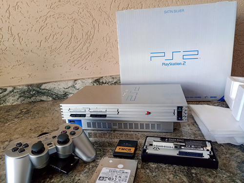 Ps2 Fat Satin Silver Lindo!!! Hd Interno Lotado, Controle Original, Caixa Zerada, Sony Playstation 2 Japones Prata Leitor 100% Com Manual