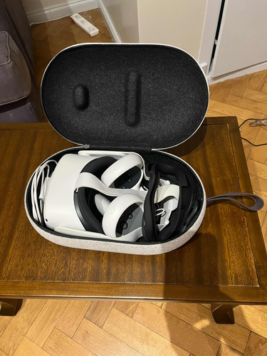 Oculus Quest 2 Con Estuche Para Transportar