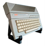 Atari 130xe Kit De Bases Para Exhibición 