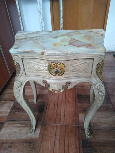 Mesa De Luz Francesa Luis Xv Con Mármol