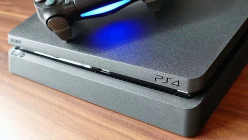 Playstation 4 Slim 