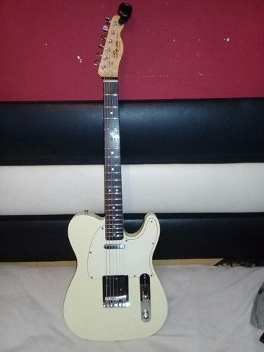 Guitarra Squier Telecaster Con Mic Ds 21.