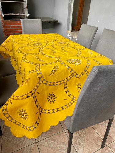 Toalha Para Mesa Retangular Bordada Cor Amarelo Promoção