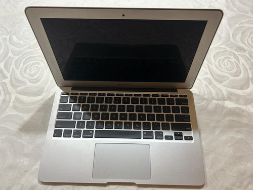 Apple Macbook Air (11 Pol, 2011, Core I5, 64gb Ssd, 2gb Ram)