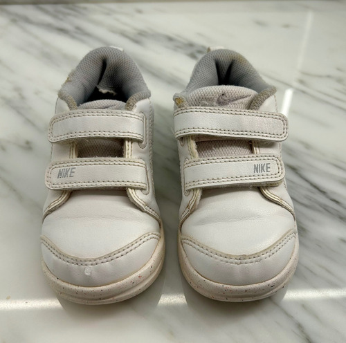 Zapatillas Nike Infantiles Cuero Blanco Talle 23,5 (7c Usa)