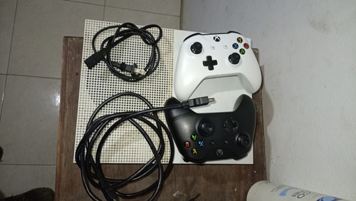 Microsoft Xbox One X 1tb Color  Blanco