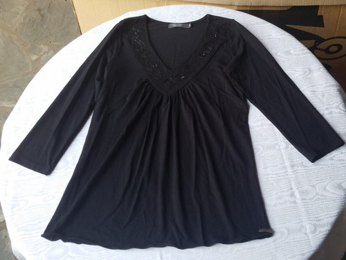 Blusa Remera Fiesta Jersey Negra Aplique Lentejuelas Talle M