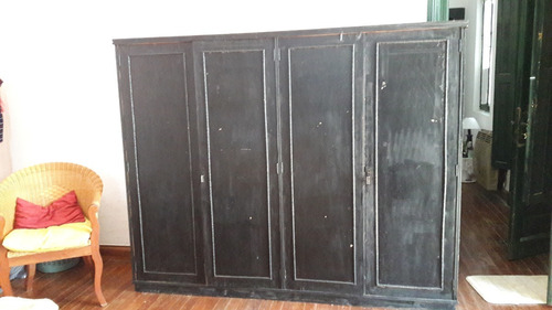 Ropero Antiguo Madera Fuerte Mide 2,45x 1,66x52cm(no Envio)