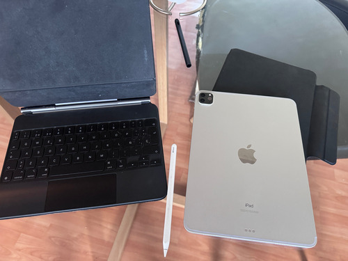 iPad Pro 11  Az12  2020 +  Applepencil+ Magic Keyboard Apple