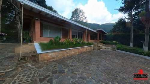 Casa-finca En Arriendo En Envigado - Loma Del Escobero