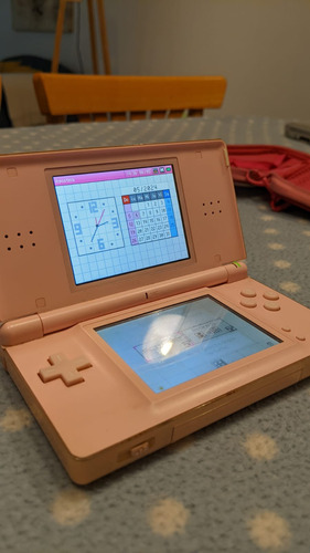 Nintendo Ds Lite Pink + Unica En El Pais + Cargador Y Funda