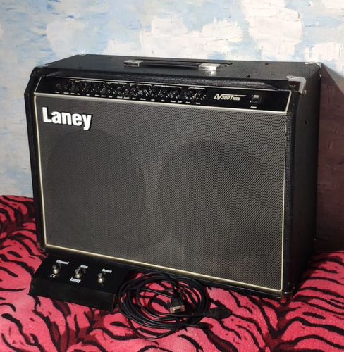 Laney Lv300 Twin 2x12 Celestion Super 65 + Foot - Willaudio