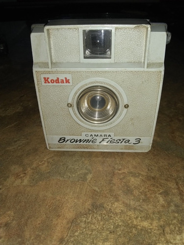 Cámara Kodak Fiesta,vintage, Año 1980,en Buen Estado.