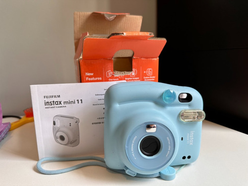 Câmera Instantânea Fujifilm Instax Mini 11 Sky (polaroide) 
