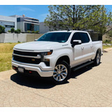 Chevrolet Silverado 2023 5.3 V8 Custom Doble Cabina 4x4 At