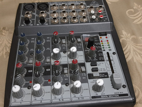 Mesa Behringer Xenix 1002 Pouco Uso