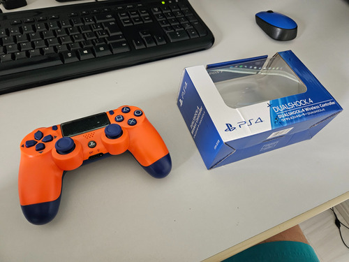 Controle Sem Fio Sony Playstation Dualshock 4 Sunset Orange