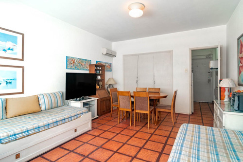 Venta Apartamento Monoambiente Peninsula, Punta Del Este