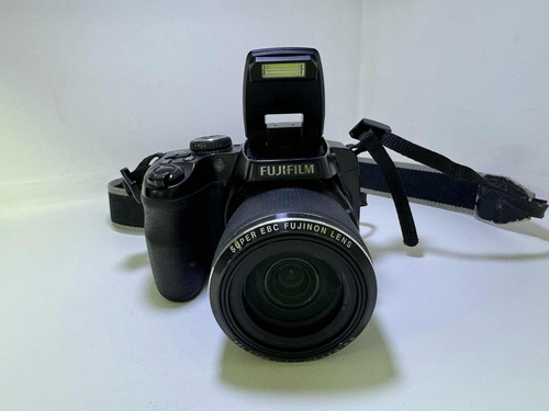 Cámara Fujifilm Finepix S8300