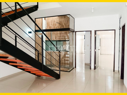 Casa En Alquiler Zona Oeste Barrio Las Palmas - Imagen 2