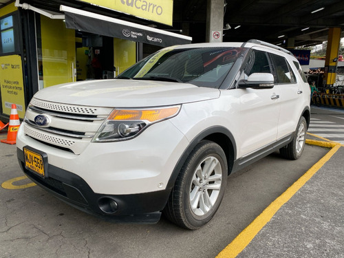   Ford   Explorer    Limited At 3.5