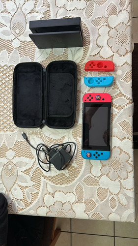 Consola Nintendo Switch Color Rojo Neón/azul Neón/negro