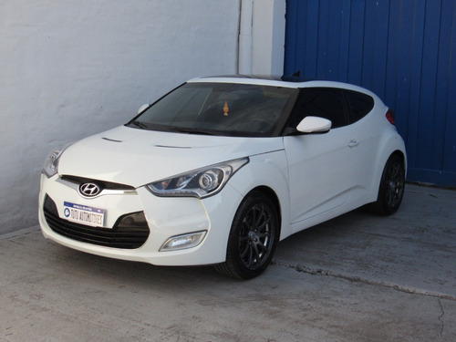 Hyundai Veloster 3p C/porton