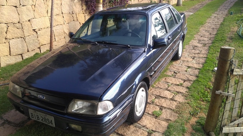 FORD VERSAILLES GHIA