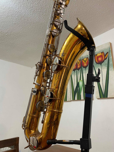 Saxofón Barítono 12m Conn